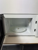 Igenix White Microwave (26C-C73-4CF)