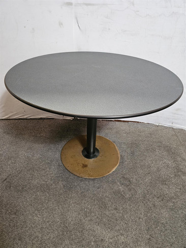 Blue and Black Round Table (E96-DF9-703)
