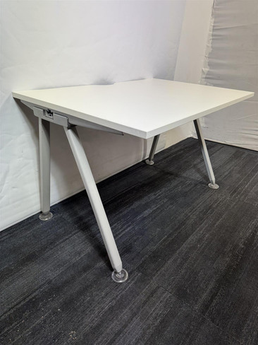 White Straight Desk 120X80 (927-AB9-6DF)