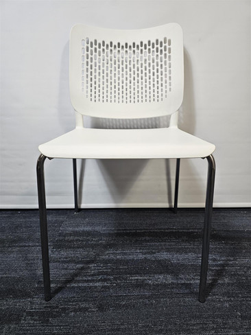 White Stackable Breakout Chair (1F8-8FE-82B)