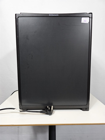 Black Dometic Mini Fridge (13C-CA6-7B9)