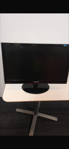 Samsung Black Monitor 24 "(DFB-2FA-C7D)
