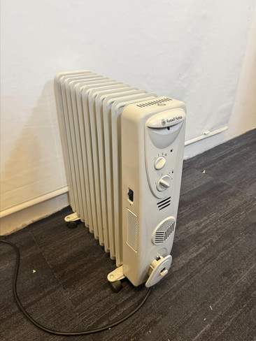 Russell Hobbs Grey Mobile Heater (F4B-221-93F)