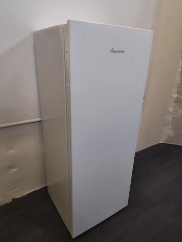 White Fridgemaster Fridge (1AC-3C4-235)