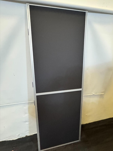 Black And Grey Divider (161-535-7FC)
