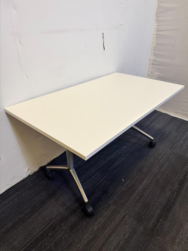 White Flip Top Table (D85-24D-51A)