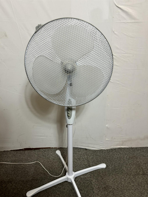 Tesco PF1617W White Standing Fan (LPOR-2770-20231109152303)