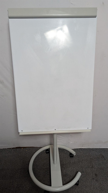 Mobile Flipchart Board (0B4-3D0-75E))