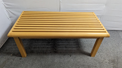 Wooden Bench (1A7-1D8-BF9)
