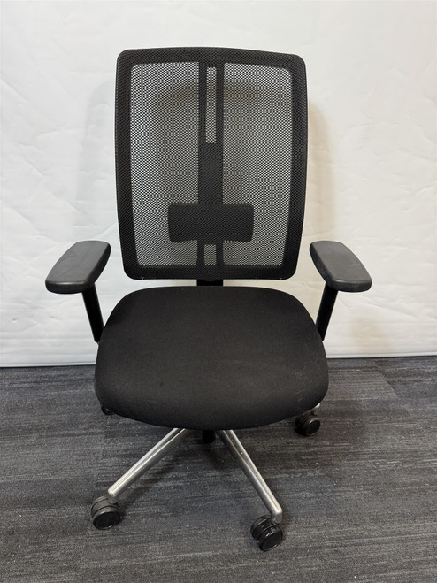 TrendOffice Black Operator Chair (13E-F13-777)