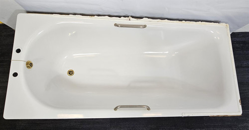 White Bath Tub (AEF-E5B-37F)