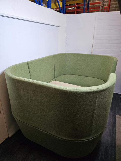 Orangebox Green 4 Seater Booth with Table (321-BC3-0C6)