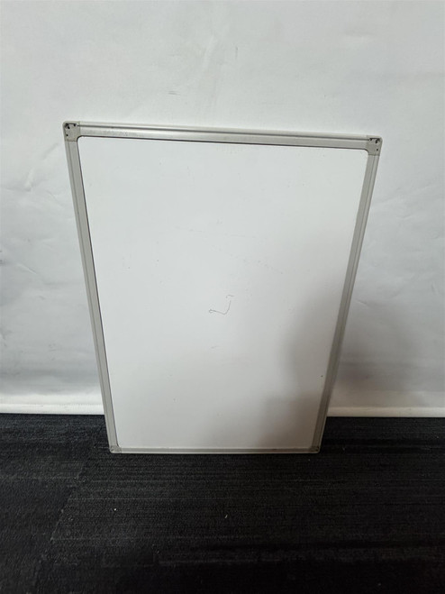 Whiteboard 60x45 (9C8-EF1-59B) Whiteboard 60x45 (9C8-EF1-59B)