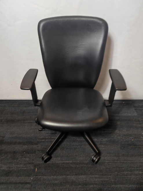 Komac Leather Office Chair (0E4-79E-BF3)
