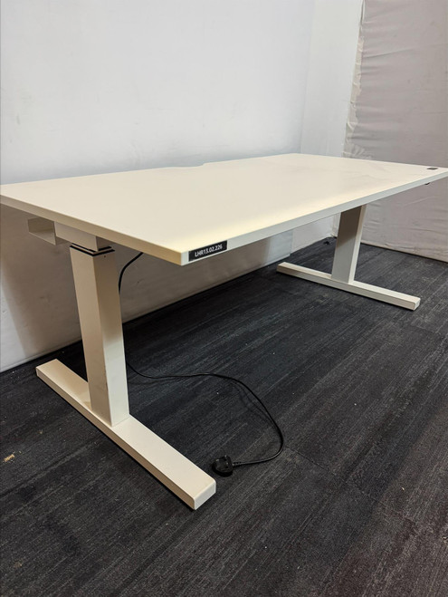 Senator White Height Adjustable Desk (041-6A3-C7F)