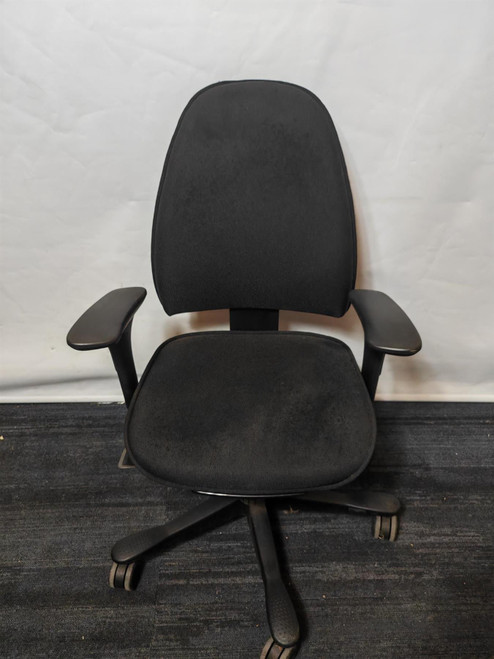 Kinnarps Black Operator Chair (7D5-239-A94)