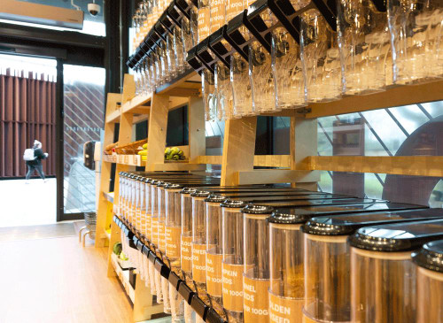 Veneered Plywood Catering Shelves With Cereal Containers (B69-36A-94A)