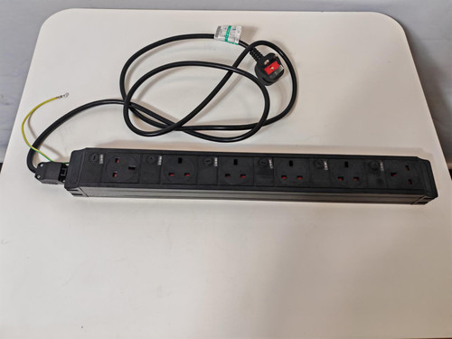 Black 6 Gang Extension Lead (B5B-68D-6F9)