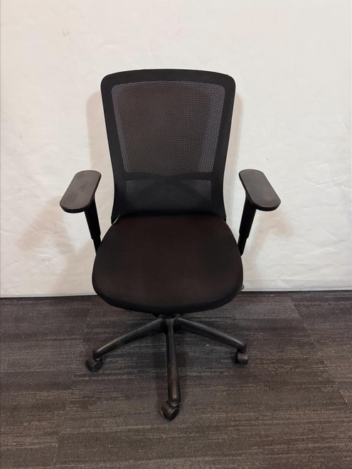Bryson Black Operator Chair (B47-202-281)