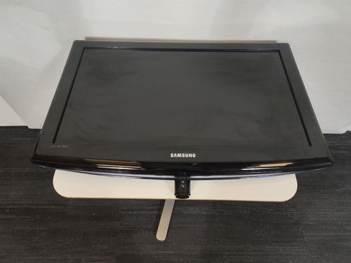 Samsung Black TV 32 " (864-E08-150)