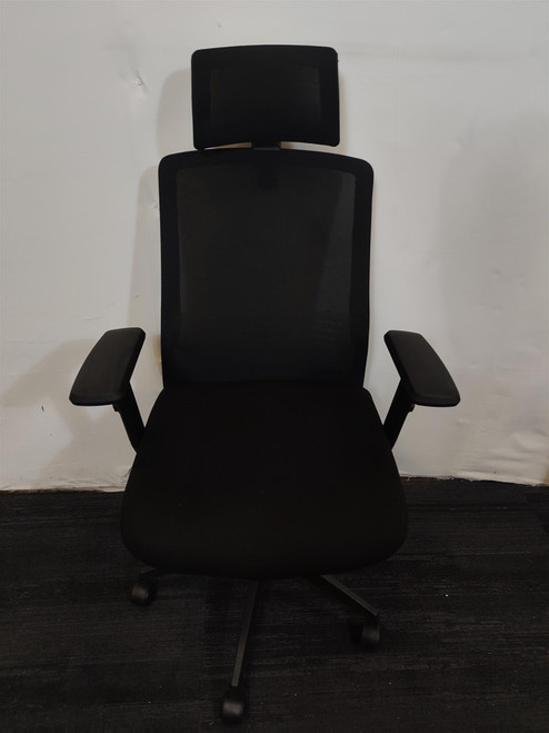 Black Operator Chair (E40-13D-DDF)