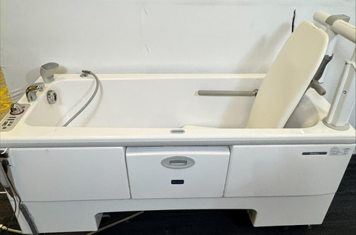 Malibu White Handicap Bathtub (365-A81-D2B)