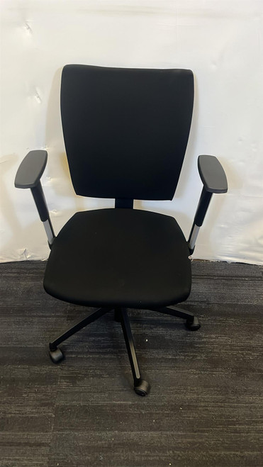 Task Black Operator chair (FC9-657-397)