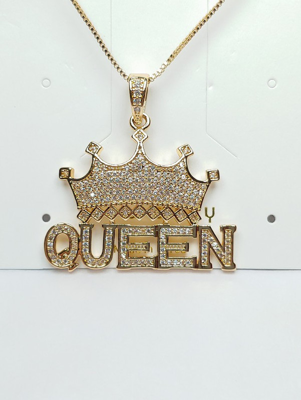 Sparkling Queen Necklace