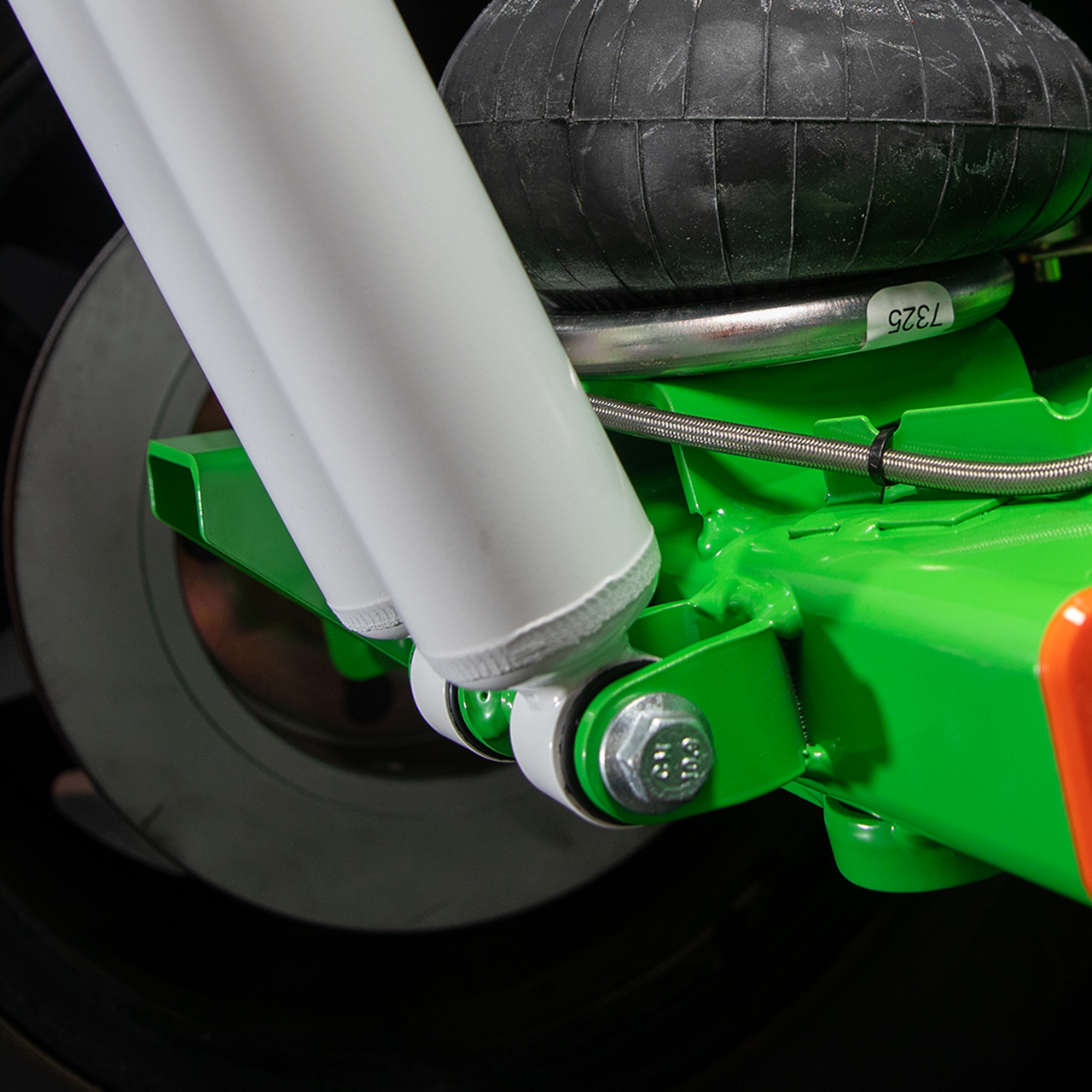 Cruisemaster G35/G41 XT Shock Absorber Type 2 Bolt Kit