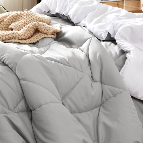 Glacier Gray/White Reversible Full XL Comforter