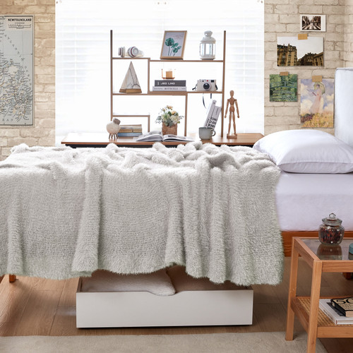 Cozy PotatoÂ® Crazy Messy Plush Twin XL Bed Blanket - Nimbus Cloud