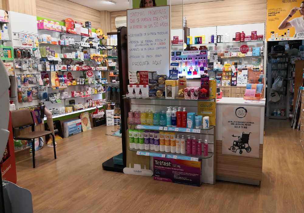 IMAGEN FARMACIA VILAMARÍ 4 INTERIOR
