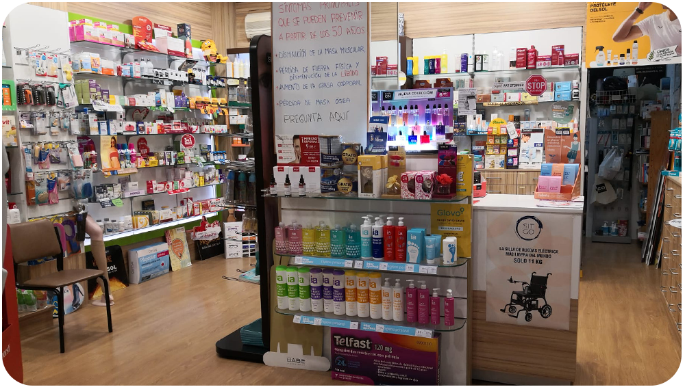 IMAGEN FARMACIA VILAMARÍ 1 INTERIOR