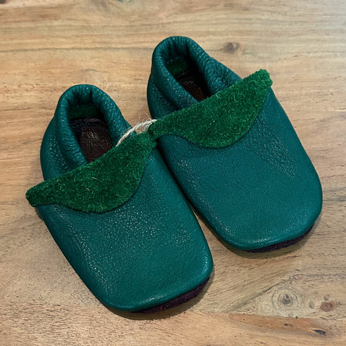 Organic Lederpuschen Grün