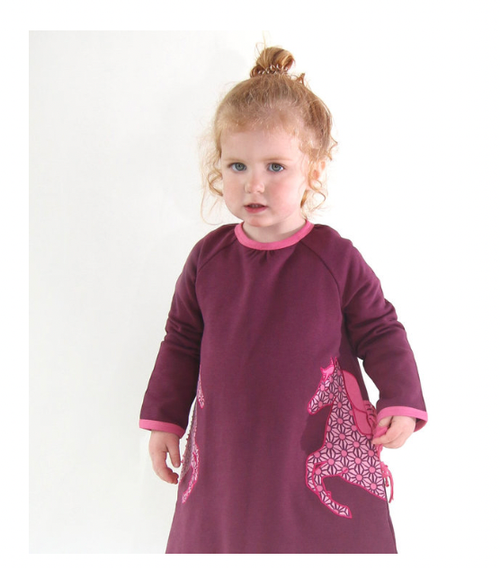 Sweatjkleid mit Pferd pflaume von Enfant Terrible