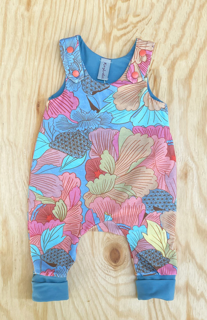 Kiezkinder Mitwachsstrampler Modal retro Blumen