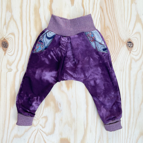 Mitwachshose pumphose tobehose batik beere