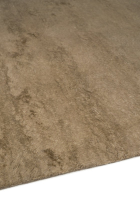 Mohair Shag rug in Willow, corner detail showing pile texture