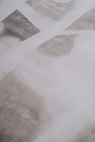 Solu Silver by The Rug Company - closeup