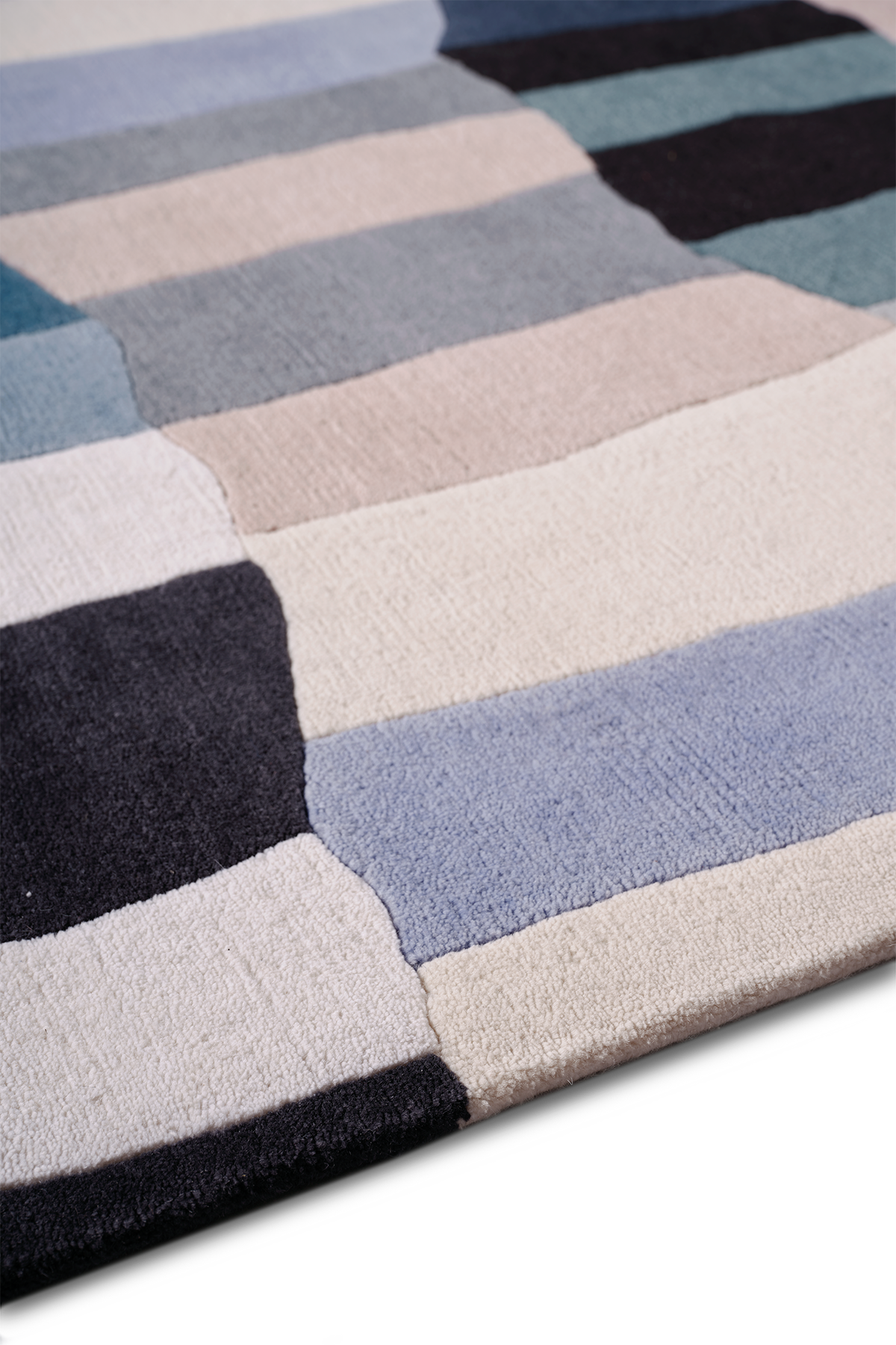 Parachute Sky by Paul Smith - sidepile image
[ROOMVO]