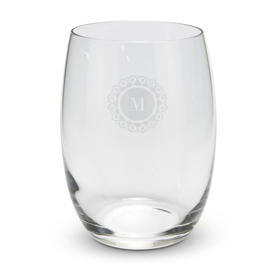 A clear, stemless glass featuring an engraved logo at the centre. Ideal for various beverages.