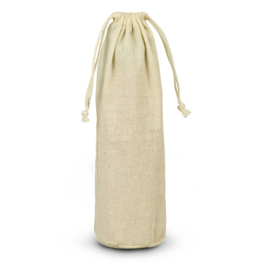 A drink bottle gift bag in a light beige colour, crafted from cotton with a drawstring closure. It features a logo.