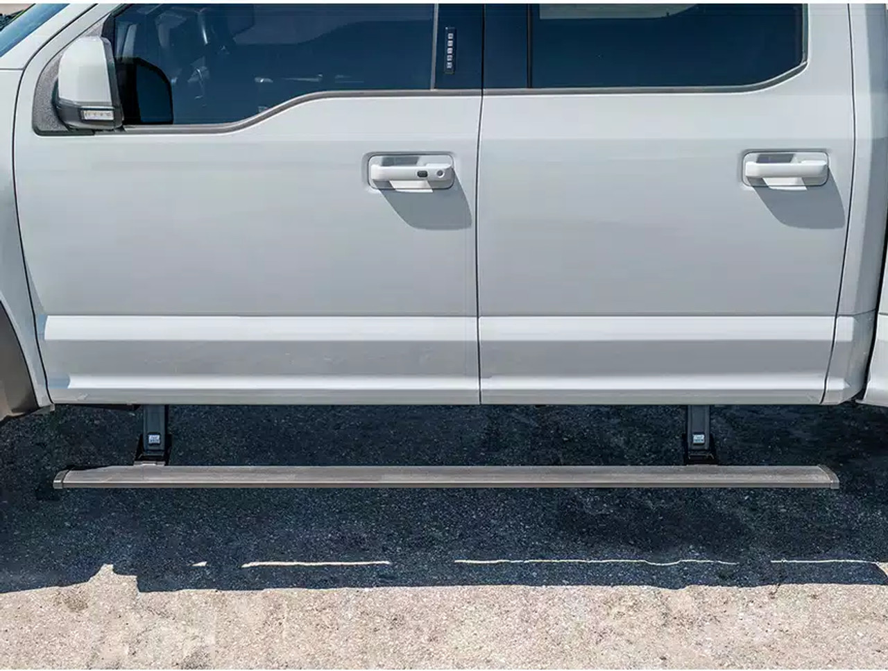 AMP RESEARCH 76235-01A POWERSTEP (PLUG-N-PLAY) 2017-2019 FORD SUPER DUTY F250/F350 (ALL CABS) POWERSTROKE 6.7L