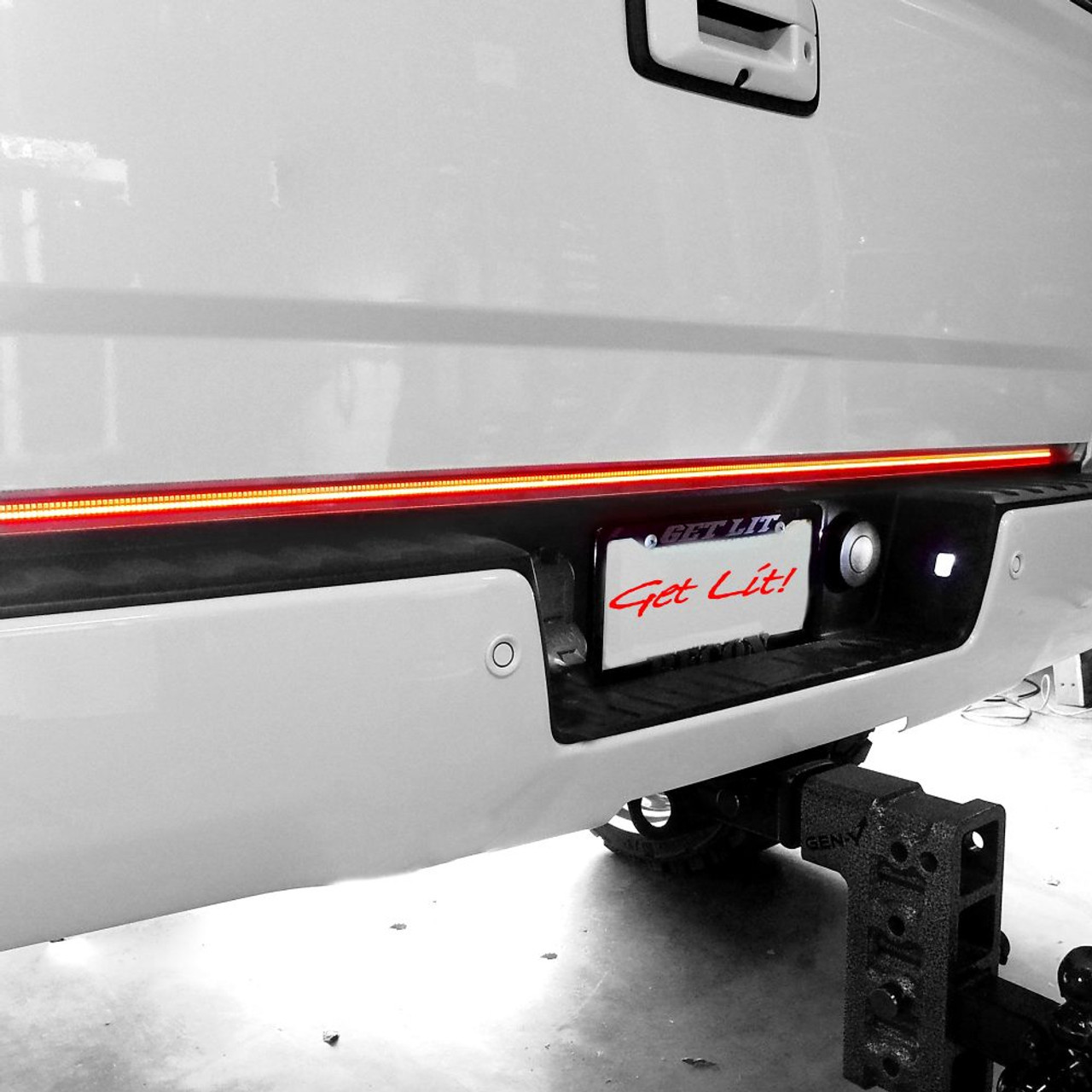 RECON 26415XHP UNIVERSAL 49" DUAL ROW LED TAILGATE BAR W/ SCANNING AMBER SIGNAL