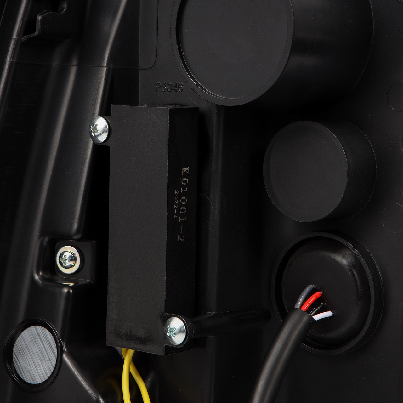 ALPHAREX 640090 09-18 DODGE RAM LUXX-SERIES LED TAIL LIGHTS ALPHAREX 640090 09-18 DODGE RAM LUXX-SERIES LED TAIL LIGHTS