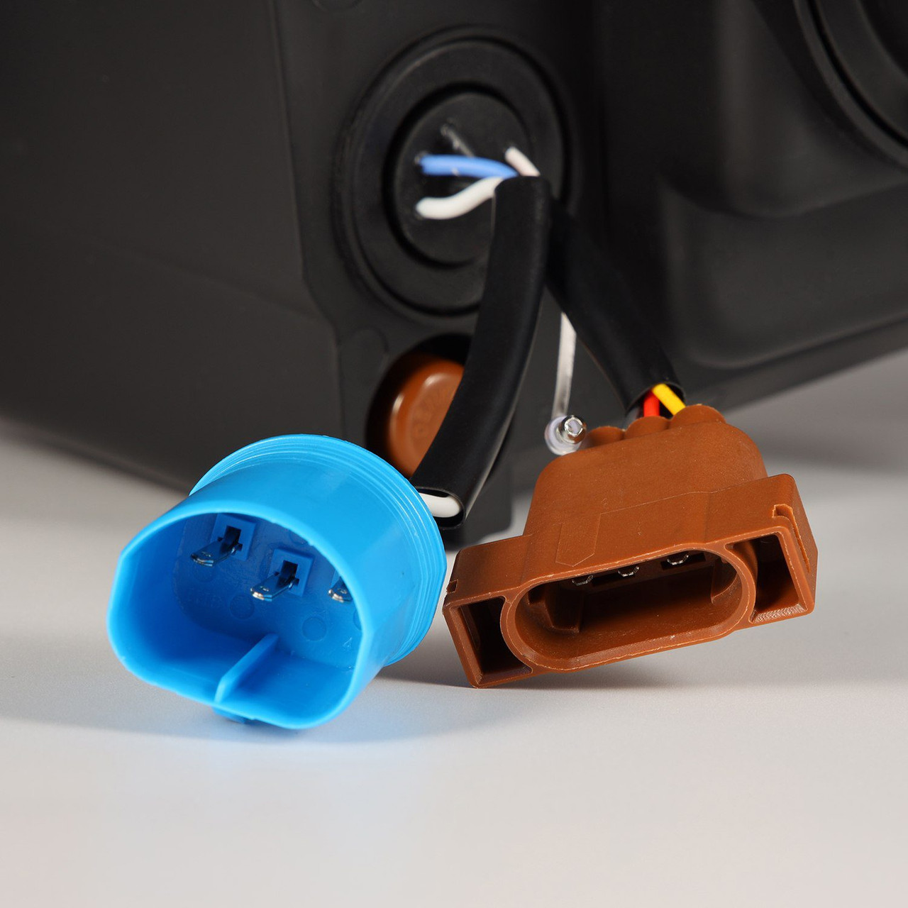 ALPHAREX 880570 02-05 DODGE RAM PRO-SERIES HALOGEN PROJECTOR HEADLIGHTS BLACK ALPHAREX 880570 02-05 DODGE RAM PRO-SERIES HALOGEN PROJECTOR HEADLIGHTS BLACK