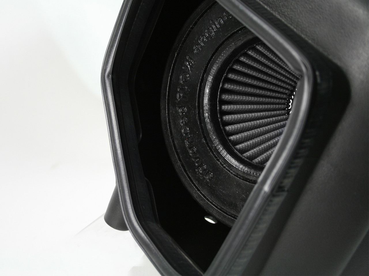 AFE 51-74006-1 MOMENTUM HD COLD AIR INTAKE SYSTEM W/PRO DRY S FILTER FOR 11-16 GM 6.6L DURAMAX