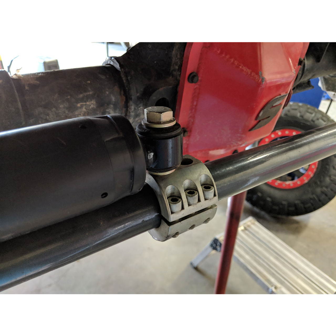 SYNERGY 8807-03 STEERING STABILIZER RELOCATION KIT FOR 18+ WRANGLER JL/JLU
