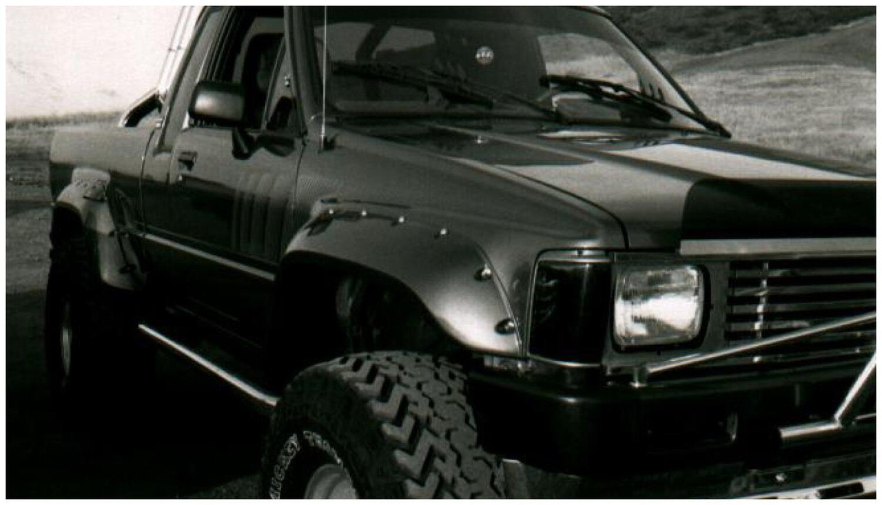 BUSHWACKER 31009-11 BLACK CUTOUT STYLE SMOOTH FINISH FRONT FENDER FLARES FOR 1984-1988 TOYOTA PICKUP