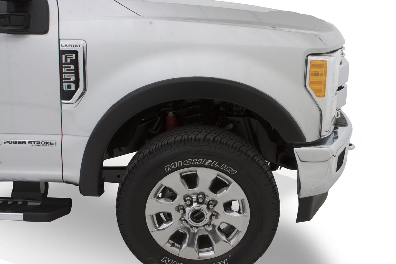BUSHWACKER 20910-02 BLACK OE STYLE SMOOTH FINISH 4-PIECE FENDER FLARE SET FOR 2000-2005 FORD EXCURSION
